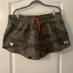 Under Armour Sweat Shorts - Size XL